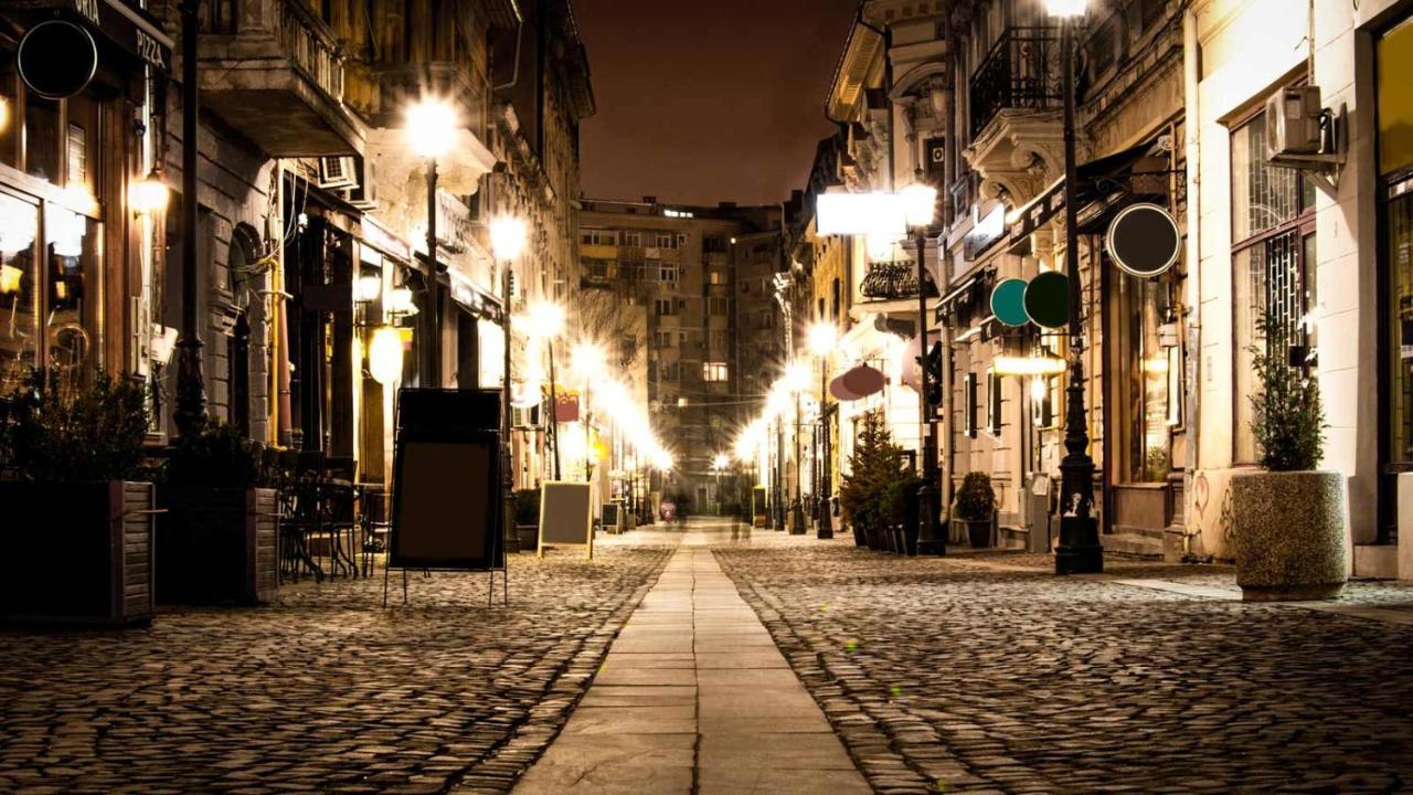 Amo * Bucharest